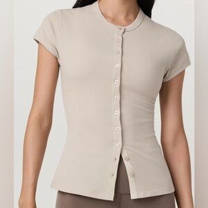 S/S pose button up tee